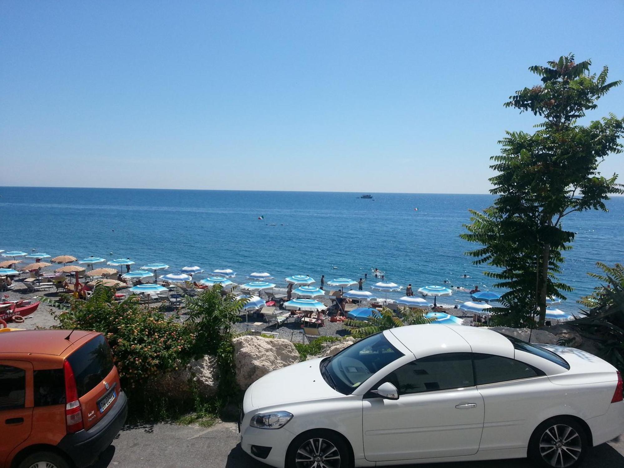 Hotel Ristorante Mareblu Амантеа Екстериор снимка