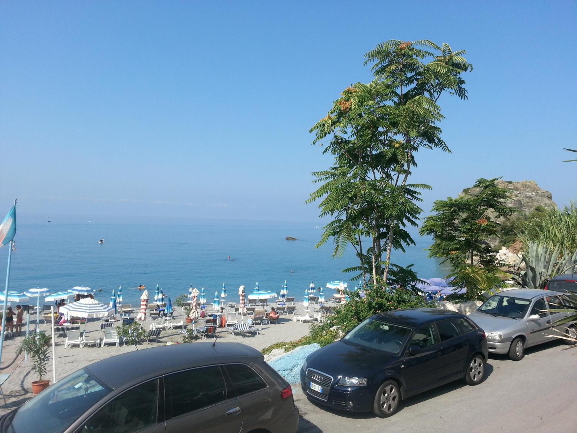 Hotel Ristorante Mareblu Амантеа Екстериор снимка