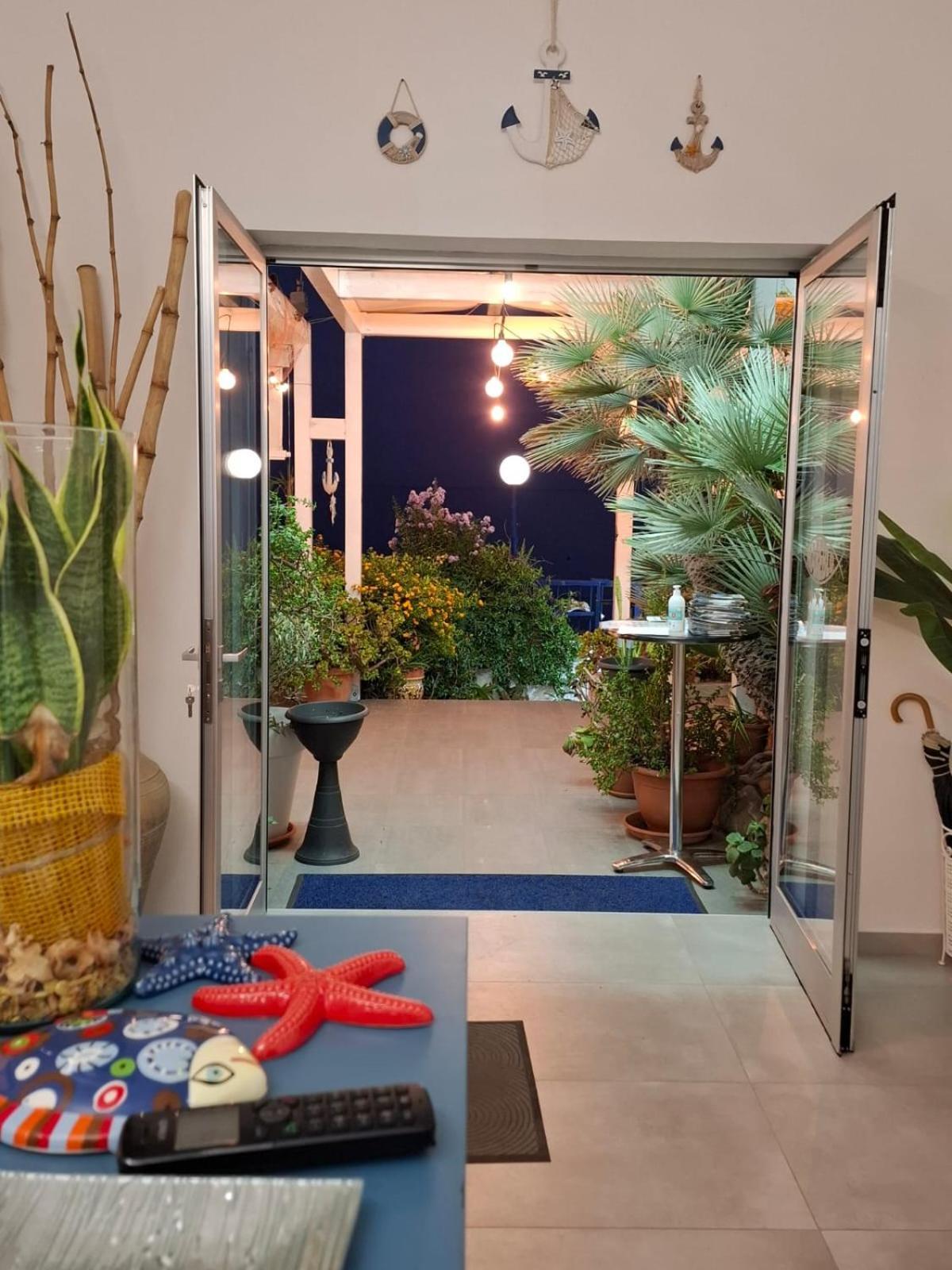 Hotel Ristorante Mareblu Амантеа Екстериор снимка